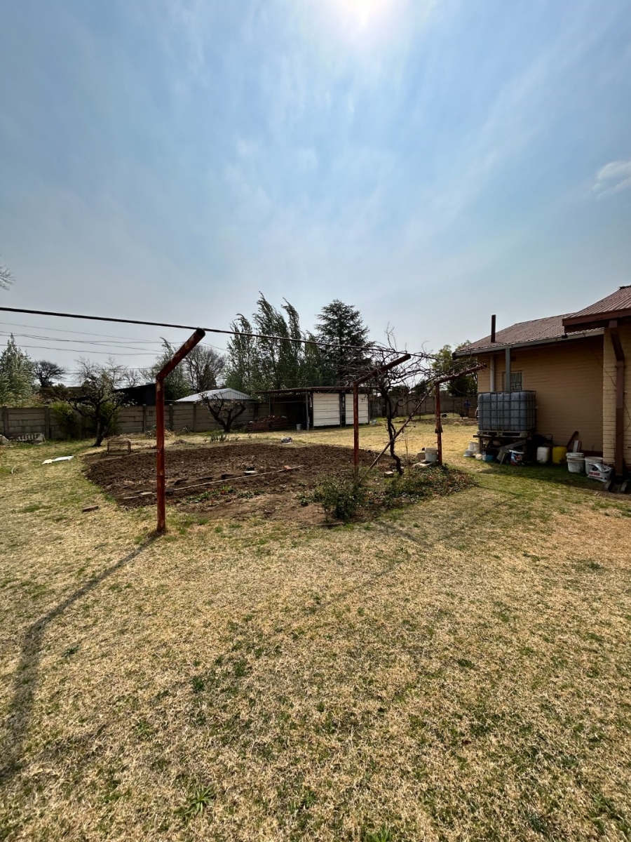 4 Bedroom Property for Sale in Hospitaalheuwel Free State